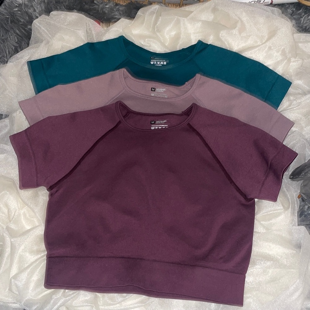 Workout crop tops
